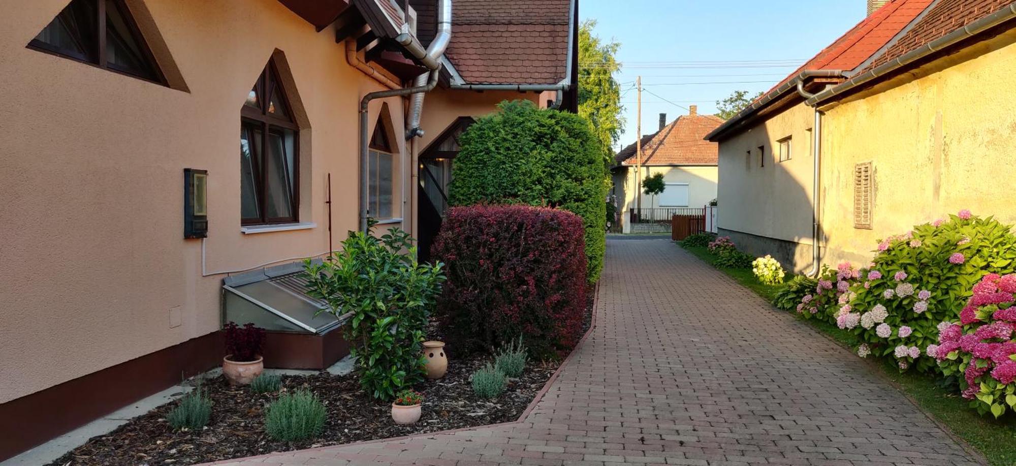 Korona Panzio Bed & Breakfast Balatonberény Dış mekan fotoğraf