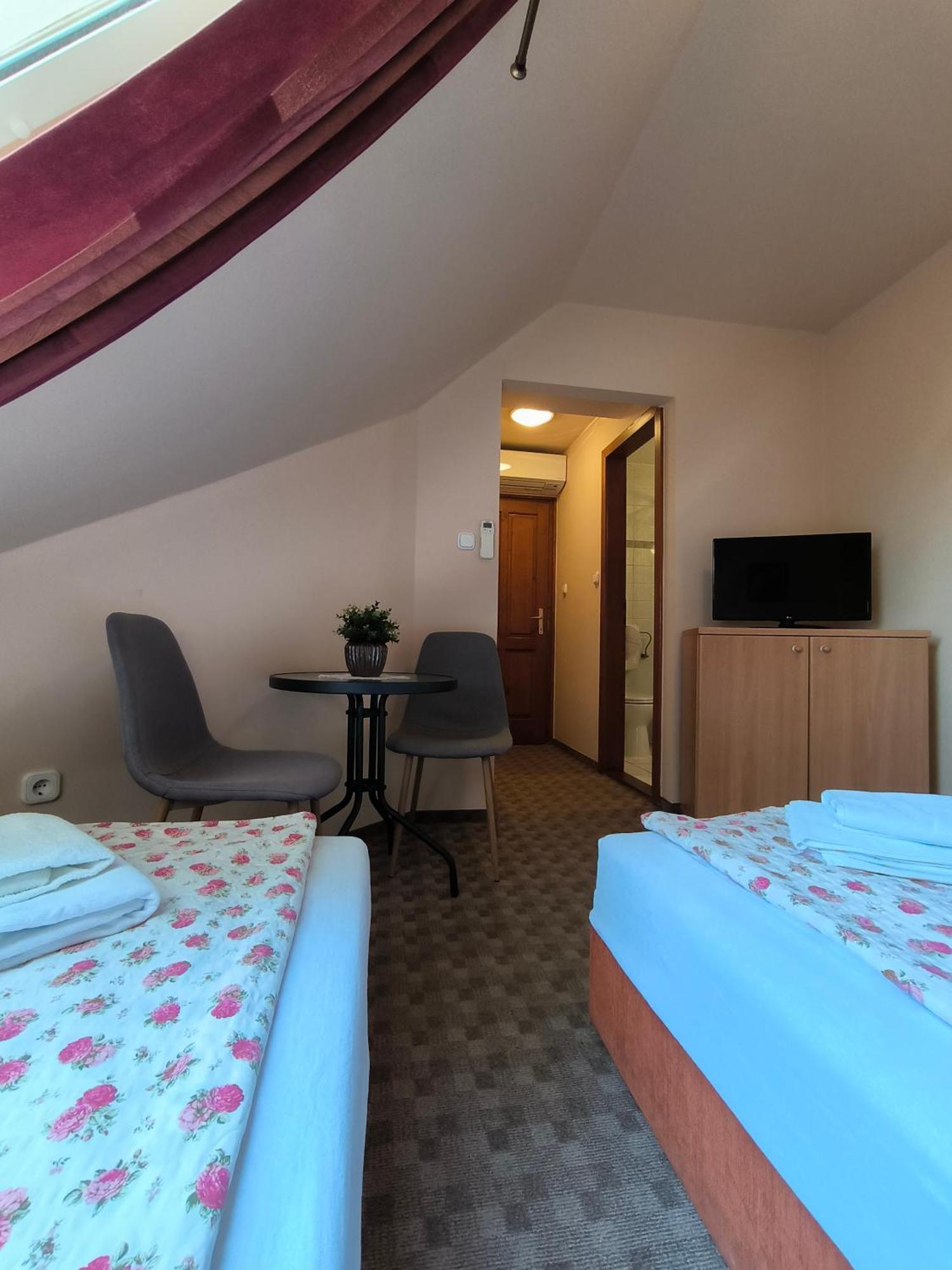 Korona Panzio Bed & Breakfast Balatonberény Dış mekan fotoğraf